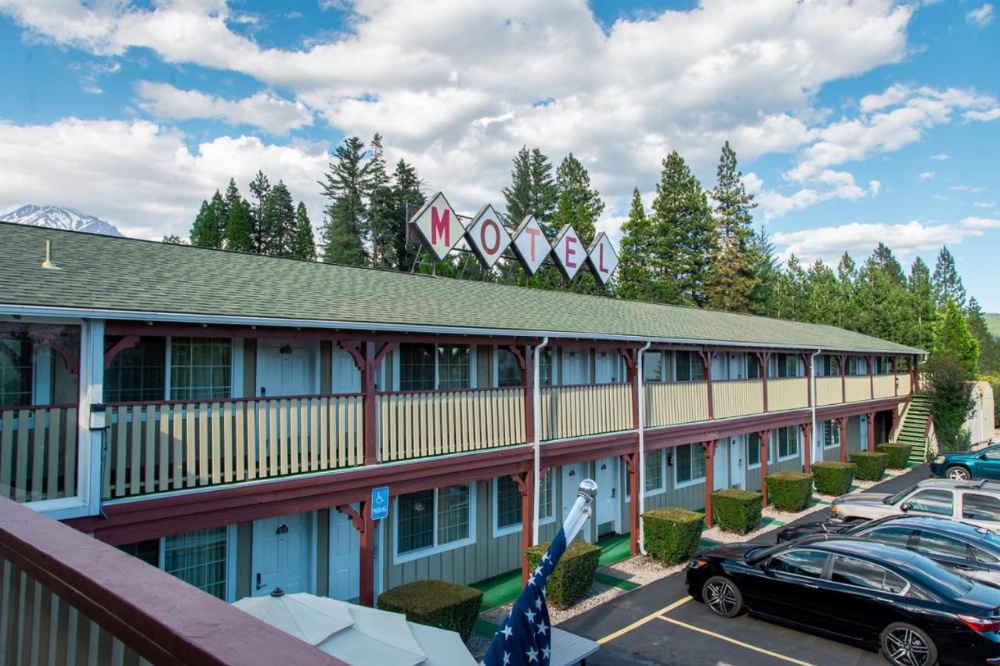 Swiss Holiday Lodge Main image
