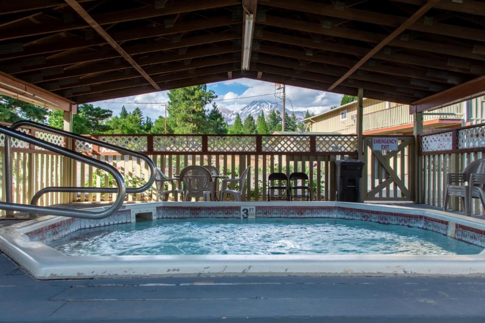 Swiss Holiday Lodge